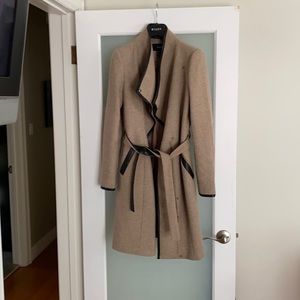 Women medium weight winter coat NWOT